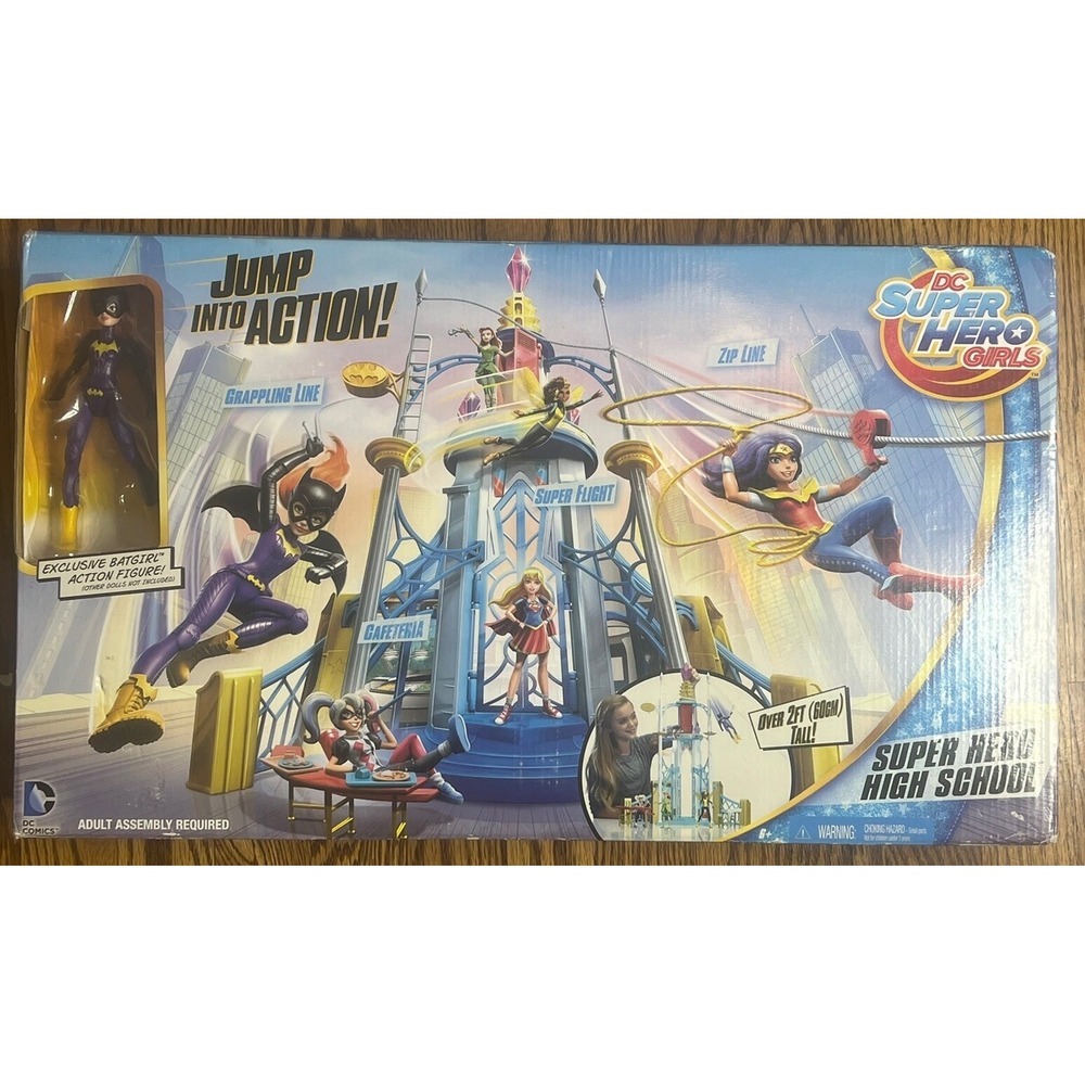 DC Super Hero Girls "JUMP INTO ACTION" With EXCLUSIVE "BAT GIRL" FIGURE (NIB)